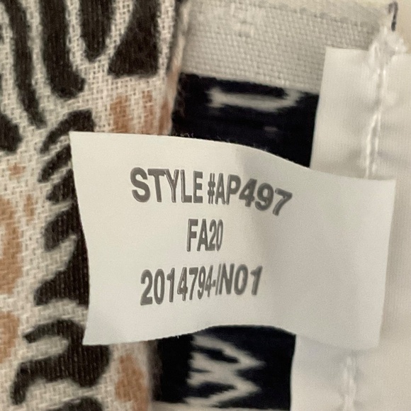 J.Crew Luxurious Zebra Print Scarf 33”x 70” Neutral Safari Novelty Soft Chic - Picture 5 of 6